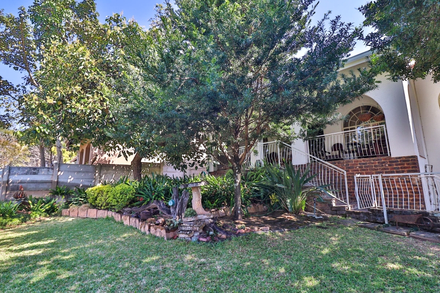 6 Bedroom Property for Sale in West Acres Mpumalanga