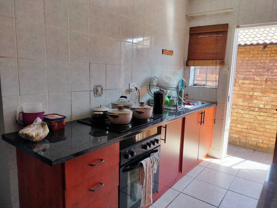 2 Bedroom Property for Sale in Witbank Ext 10 Mpumalanga