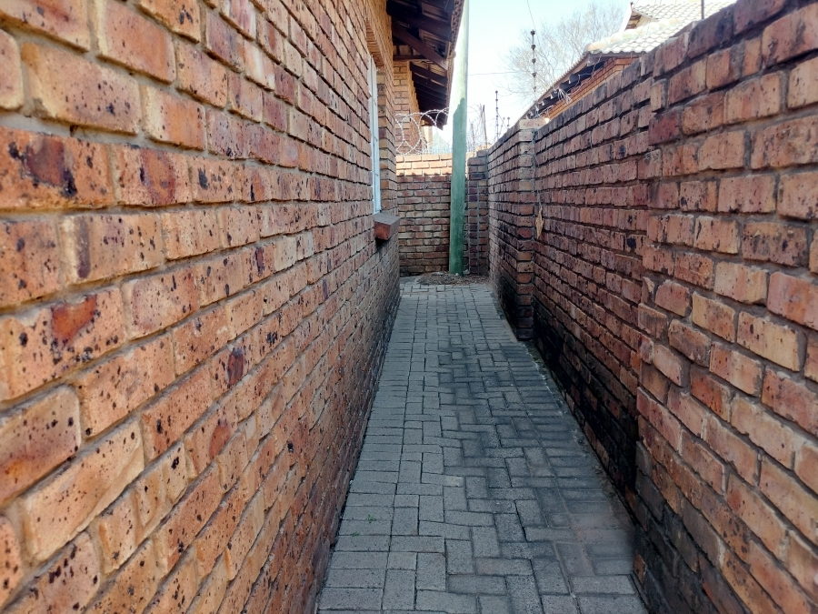 2 Bedroom Property for Sale in Witbank Ext 10 Mpumalanga