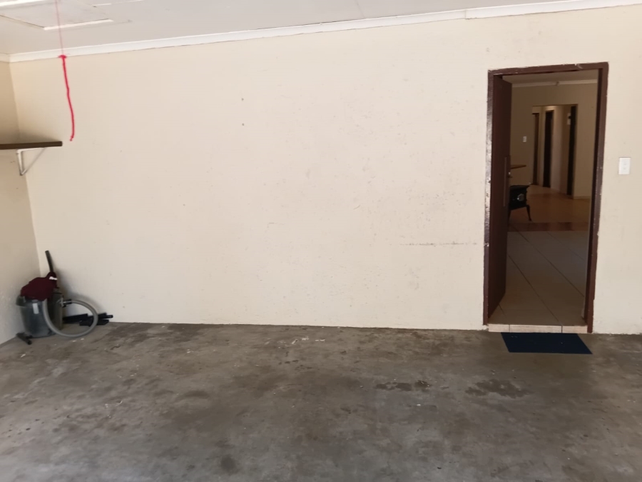 3 Bedroom Property for Sale in Secunda Mpumalanga