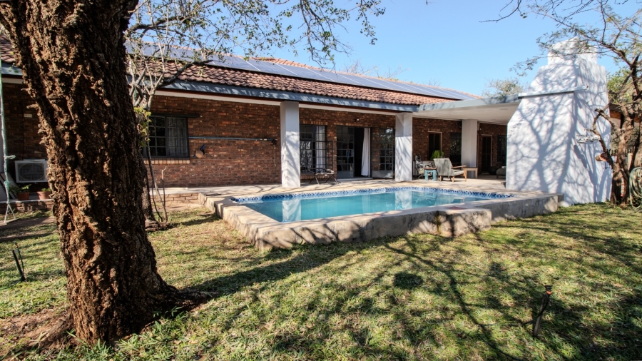 4 Bedroom Property for Sale in Marloth Park Mpumalanga