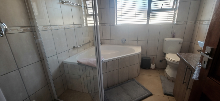 3 Bedroom Property for Sale in Ben Fleur Mpumalanga
