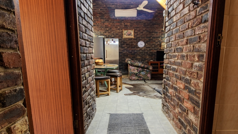 2 Bedroom Property for Sale in Marloth Park Mpumalanga