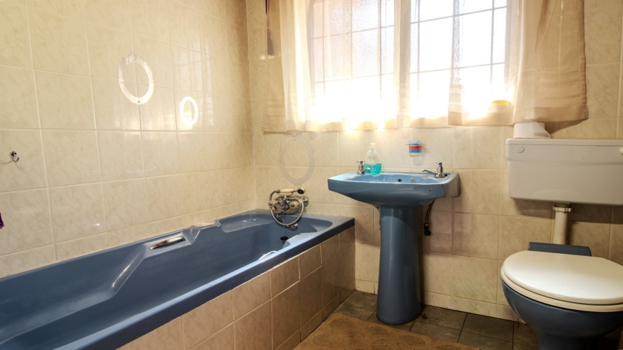 2 Bedroom Property for Sale in Marloth Park Mpumalanga