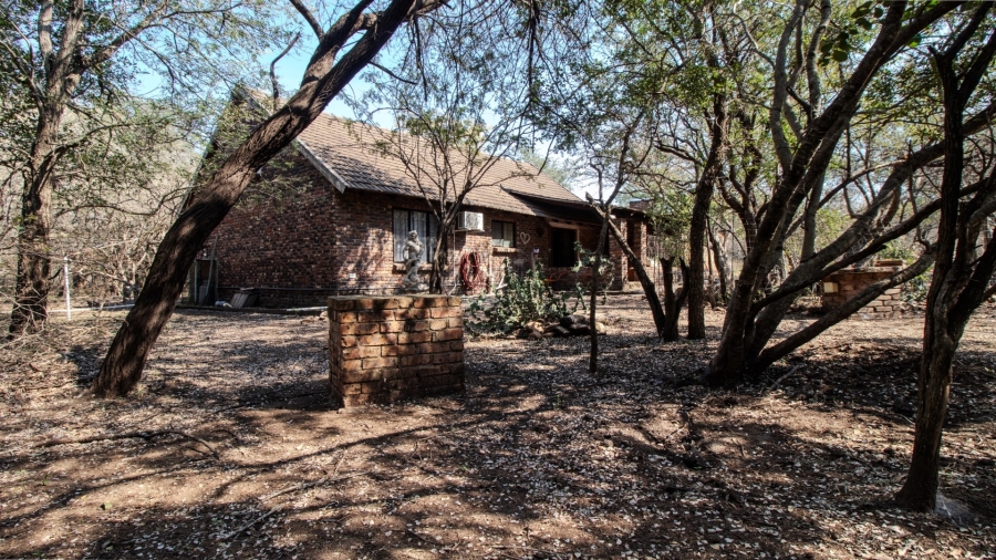 2 Bedroom Property for Sale in Marloth Park Mpumalanga
