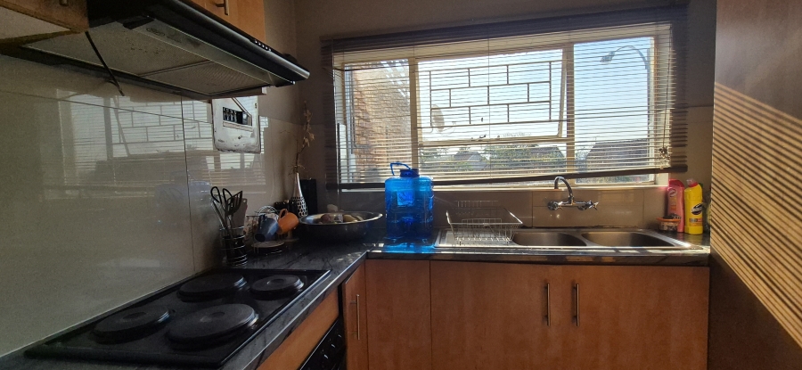 2 Bedroom Property for Sale in Sonheuwel Mpumalanga