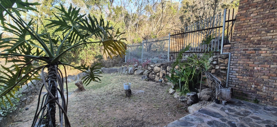 2 Bedroom Property for Sale in Sonheuwel Mpumalanga