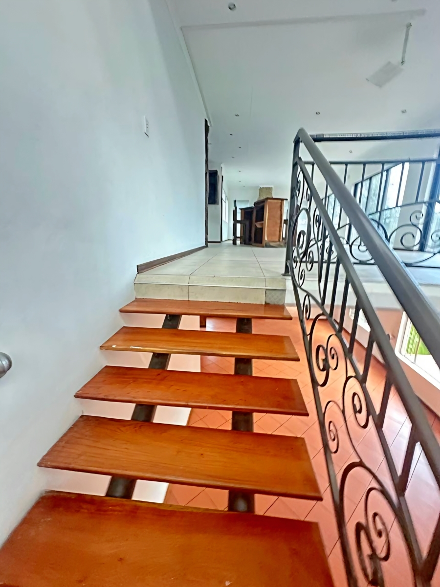 To Let 5 Bedroom Property for Rent in Reyno Ridge Mpumalanga