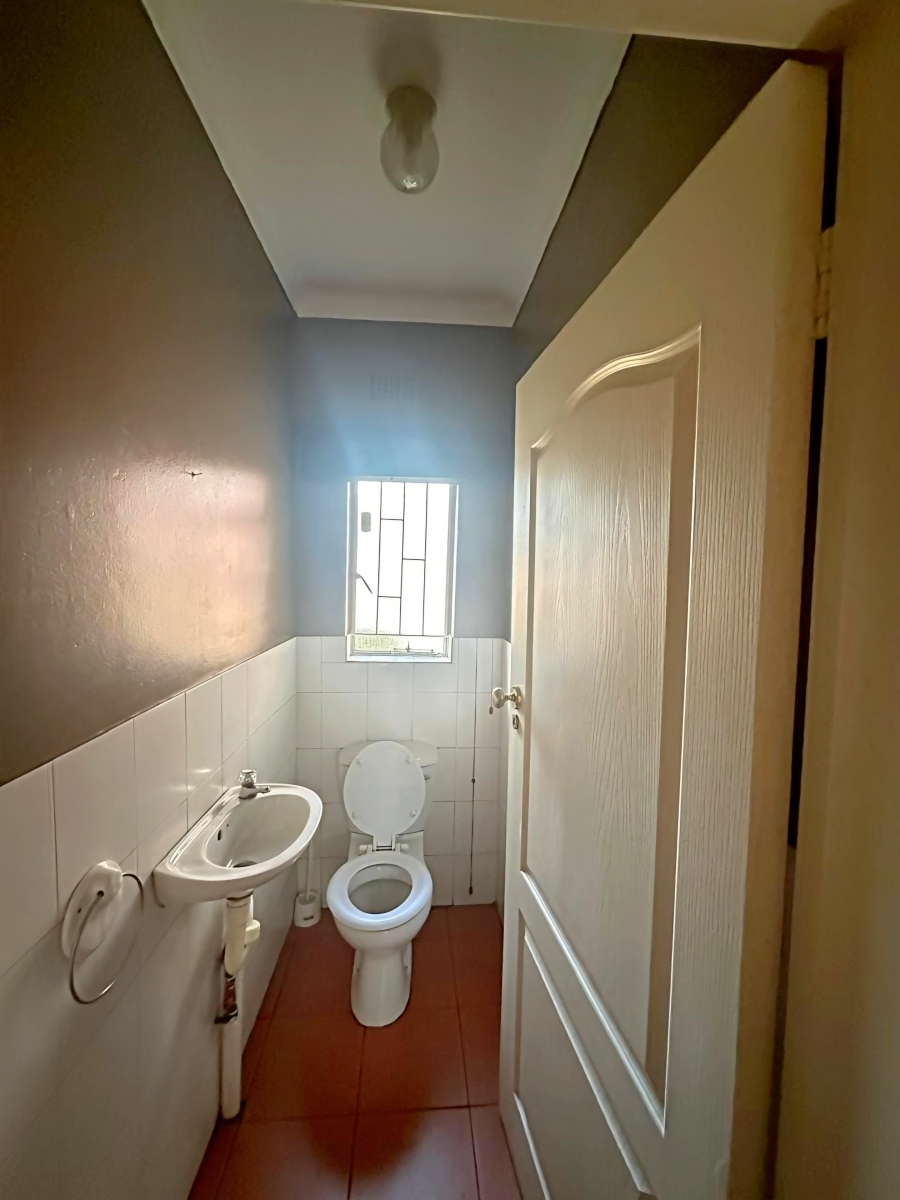 To Let 5 Bedroom Property for Rent in Reyno Ridge Mpumalanga