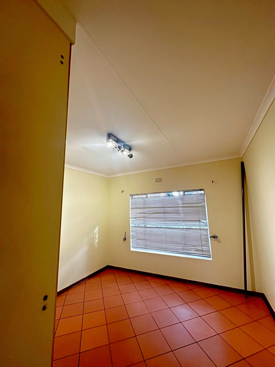 To Let 5 Bedroom Property for Rent in Reyno Ridge Mpumalanga