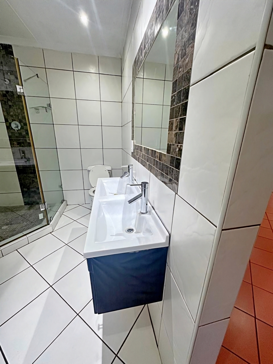 To Let 5 Bedroom Property for Rent in Reyno Ridge Mpumalanga