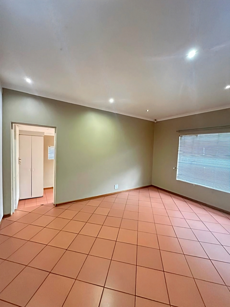 To Let 5 Bedroom Property for Rent in Reyno Ridge Mpumalanga