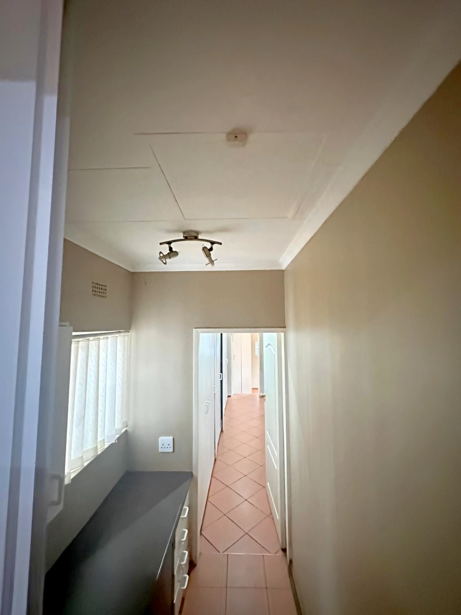 To Let 5 Bedroom Property for Rent in Reyno Ridge Mpumalanga