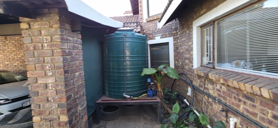 To Let 5 Bedroom Property for Rent in Reyno Ridge Mpumalanga