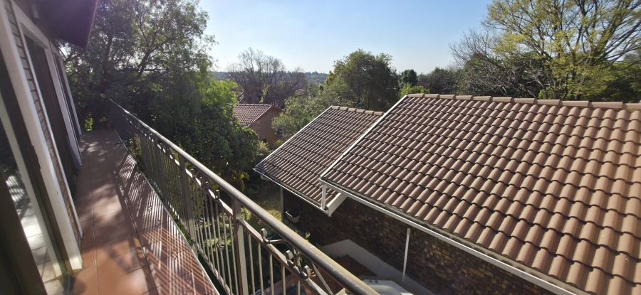 To Let 5 Bedroom Property for Rent in Reyno Ridge Mpumalanga