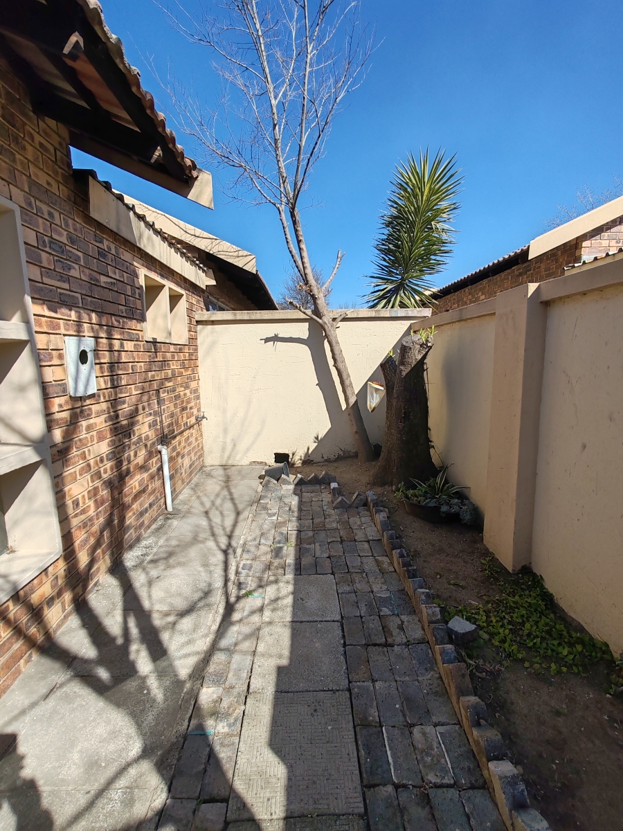 To Let 2 Bedroom Property for Rent in Trichardt Mpumalanga