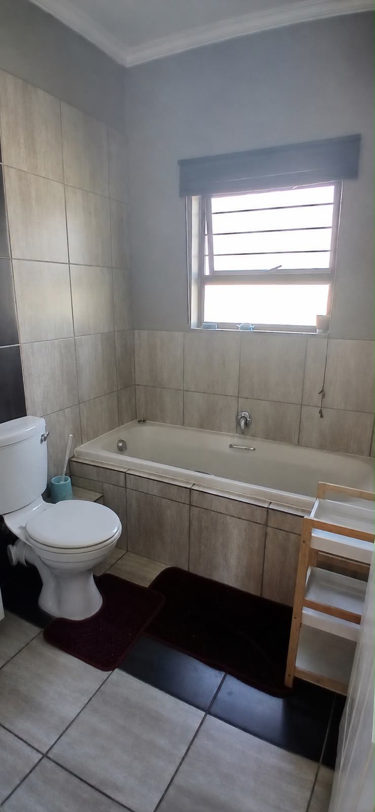 To Let 3 Bedroom Property for Rent in Terra Nova Mpumalanga