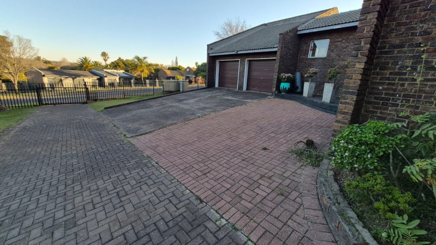 To Let 3 Bedroom Property for Rent in Model Park Mpumalanga