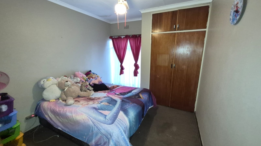To Let 3 Bedroom Property for Rent in Model Park Mpumalanga