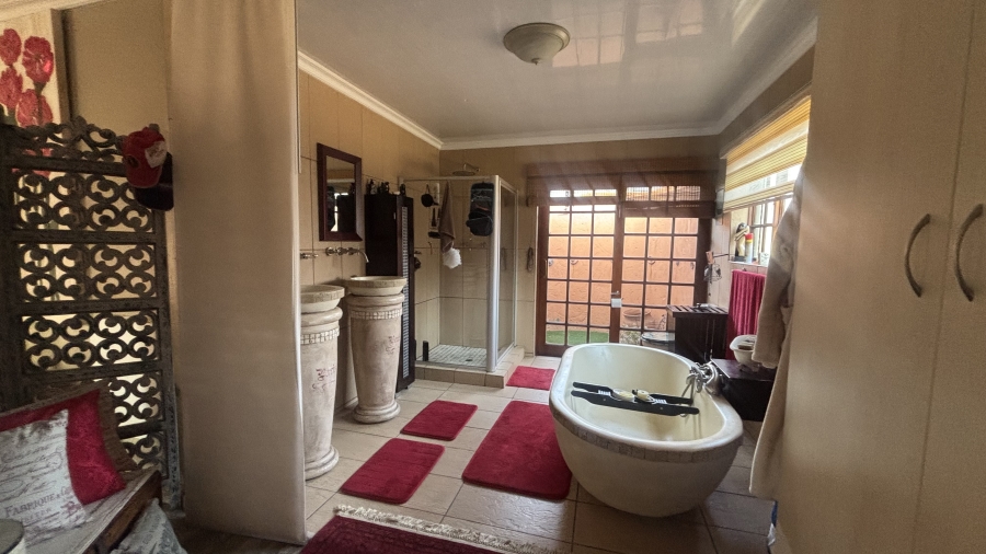 3 Bedroom Property for Sale in Reyno Ridge Mpumalanga
