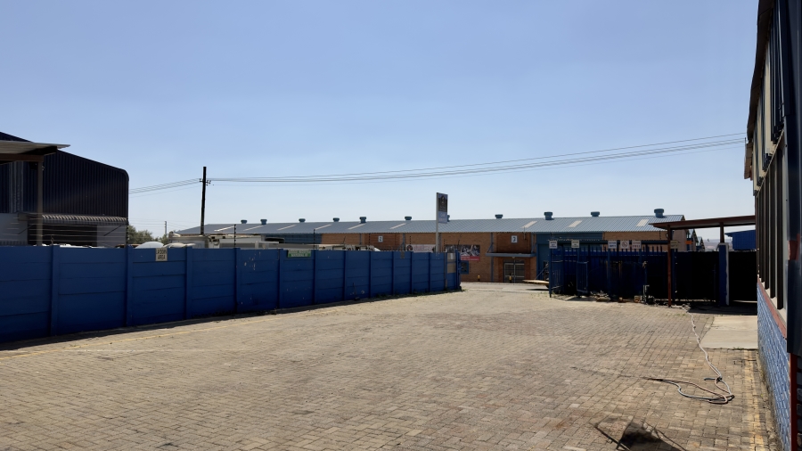 To Let Commercial Property for Rent in Trichardt Mpumalanga