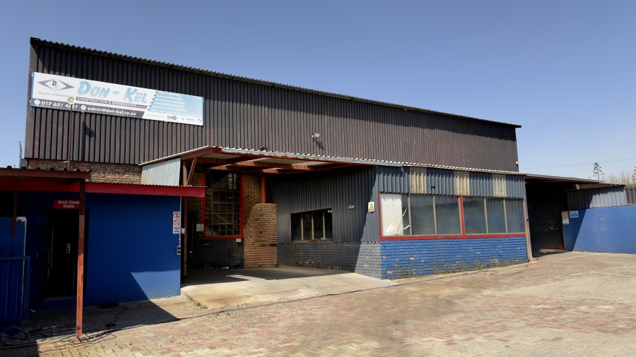 To Let Commercial Property for Rent in Trichardt Mpumalanga