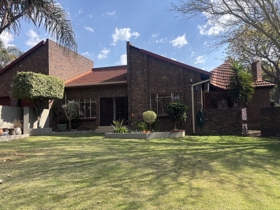 5 Bedroom Property for Sale in Die Heuwel Mpumalanga