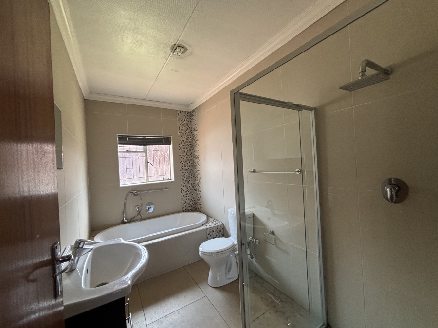 5 Bedroom Property for Sale in Die Heuwel Mpumalanga