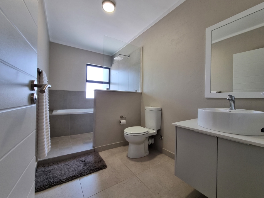 3 Bedroom Property for Sale in Stonehenge Mpumalanga
