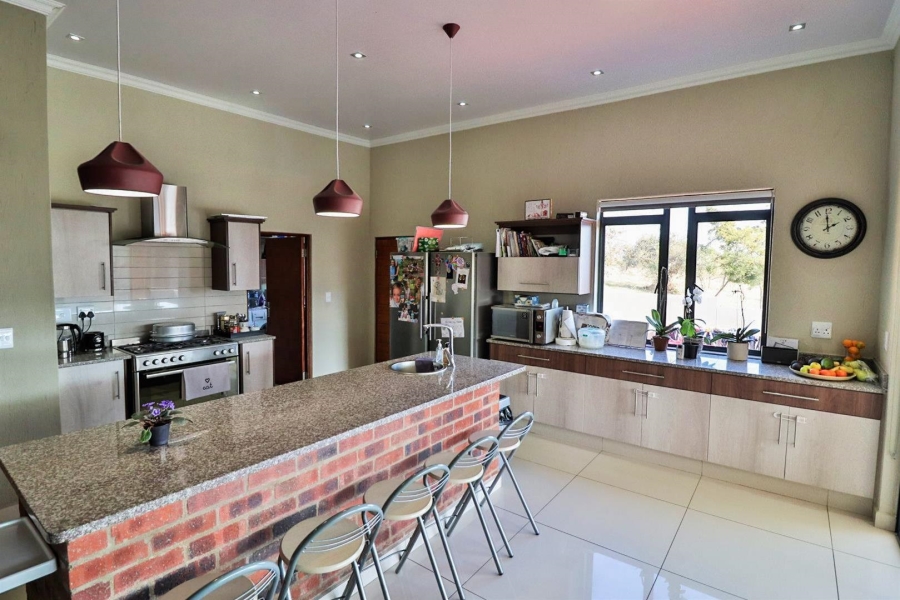 To Let 4 Bedroom Property for Rent in Sonheuwel Mpumalanga