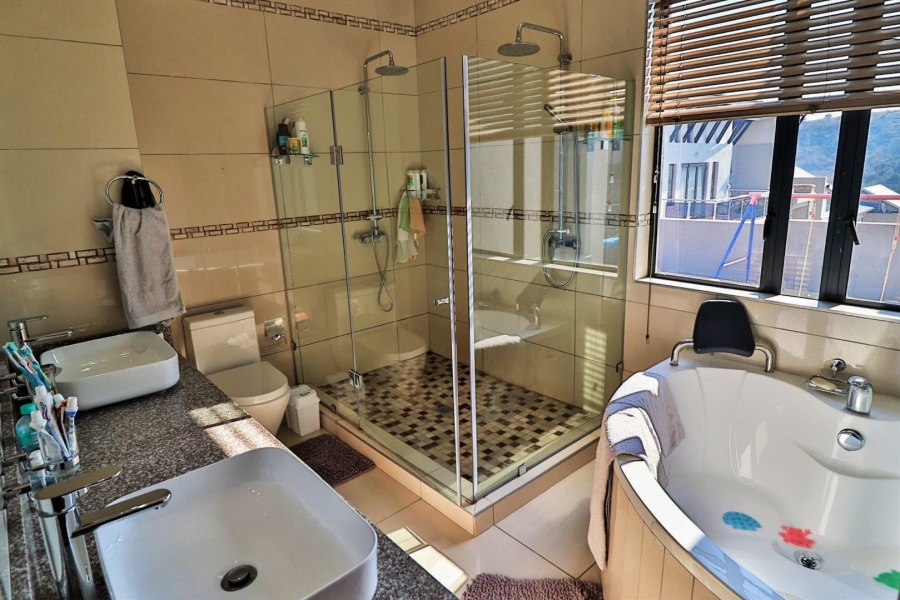 To Let 4 Bedroom Property for Rent in Sonheuwel Mpumalanga