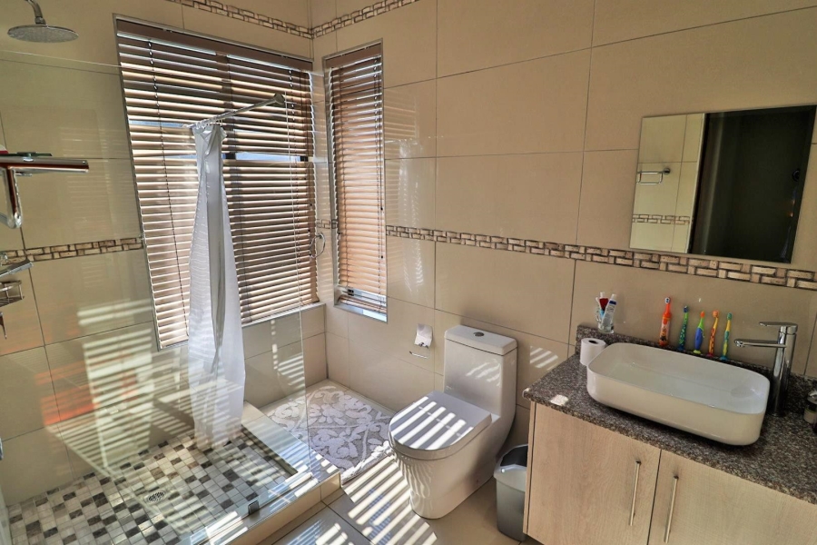 To Let 4 Bedroom Property for Rent in Sonheuwel Mpumalanga
