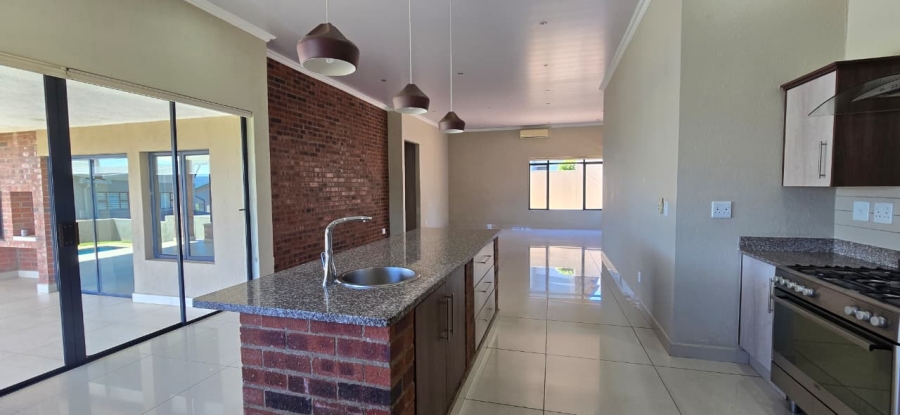 To Let 4 Bedroom Property for Rent in Sonheuwel Mpumalanga