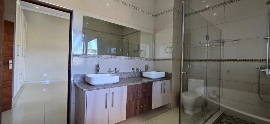 To Let 4 Bedroom Property for Rent in Sonheuwel Mpumalanga