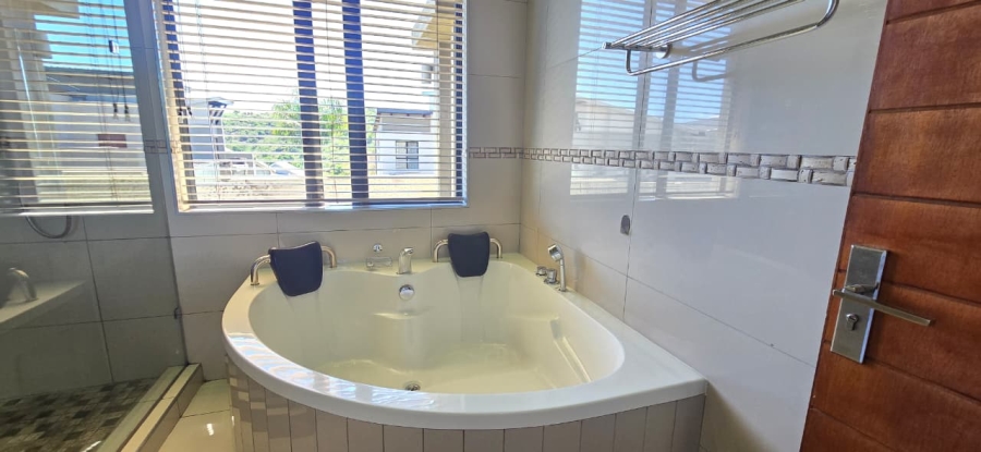 To Let 4 Bedroom Property for Rent in Sonheuwel Mpumalanga