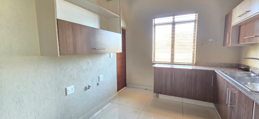 To Let 4 Bedroom Property for Rent in Sonheuwel Mpumalanga