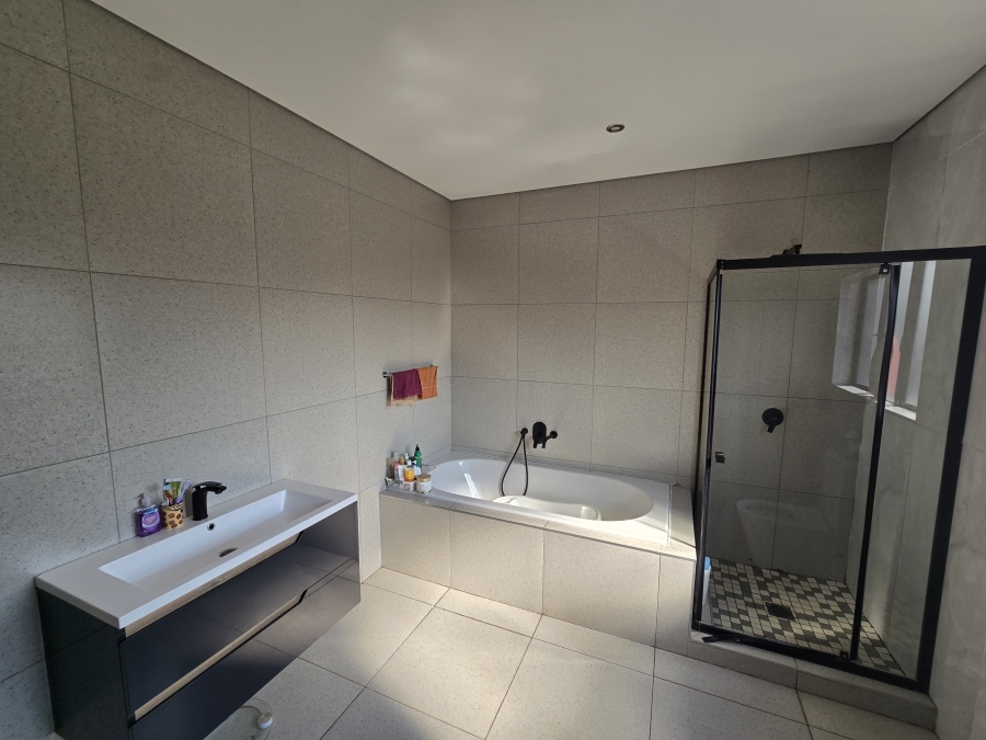 4 Bedroom Property for Sale in Roberts Estate Mpumalanga