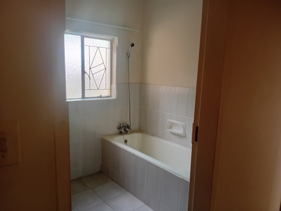 4 Bedroom Property for Sale in Hectorspruit Mpumalanga