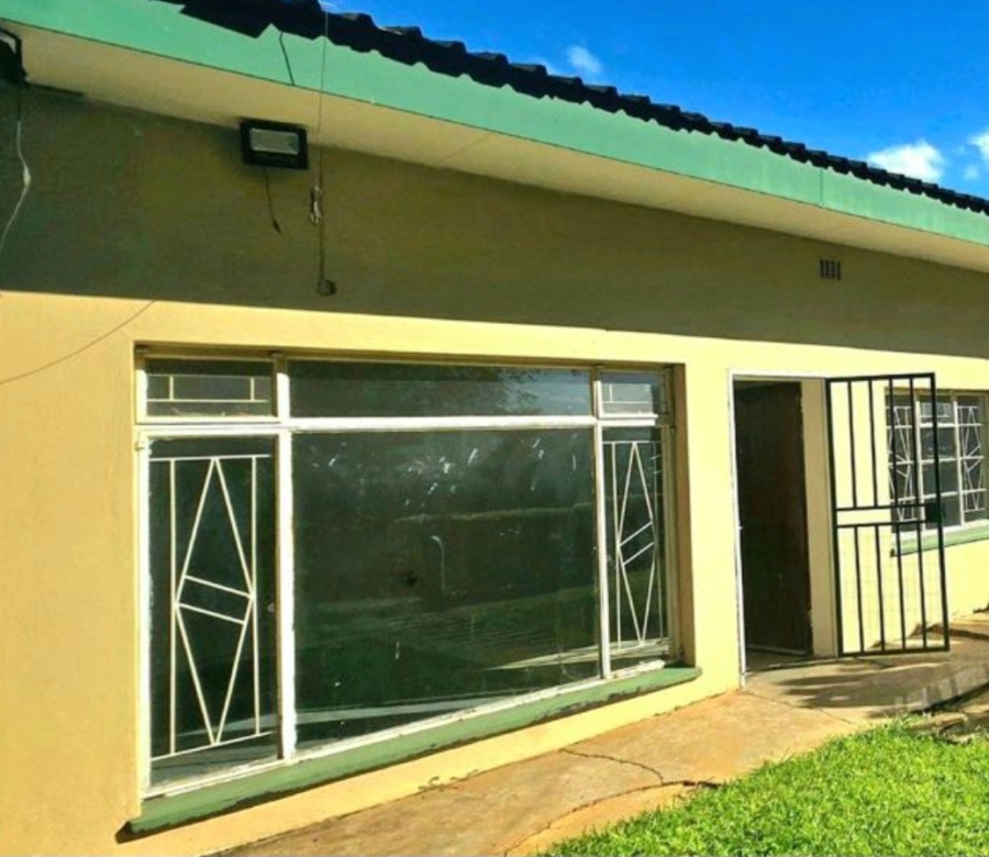 4 Bedroom Property for Sale in Hectorspruit Mpumalanga