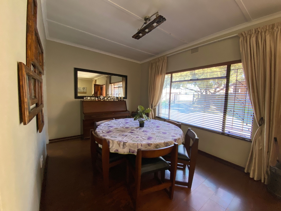 5 Bedroom Property for Sale in Jackaroo Park Mpumalanga