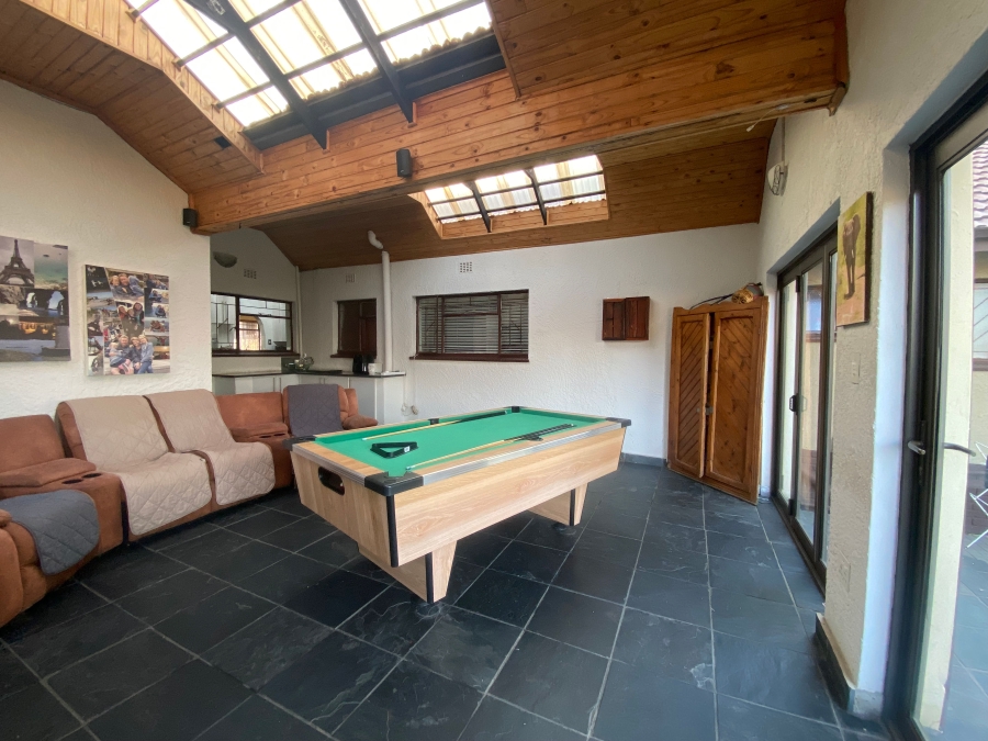 5 Bedroom Property for Sale in Jackaroo Park Mpumalanga