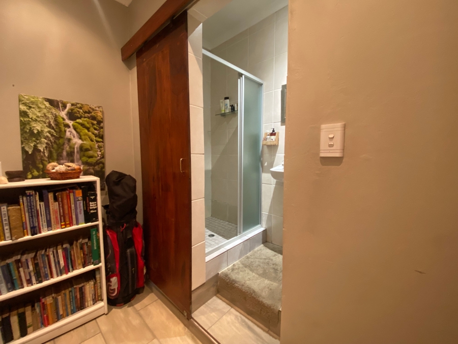 5 Bedroom Property for Sale in Jackaroo Park Mpumalanga