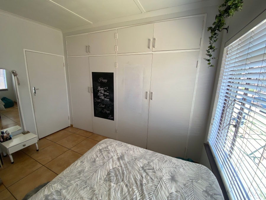 5 Bedroom Property for Sale in Jackaroo Park Mpumalanga