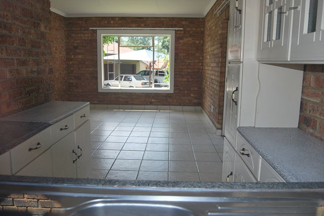 5 Bedroom Property for Sale in Jackaroo Park Mpumalanga