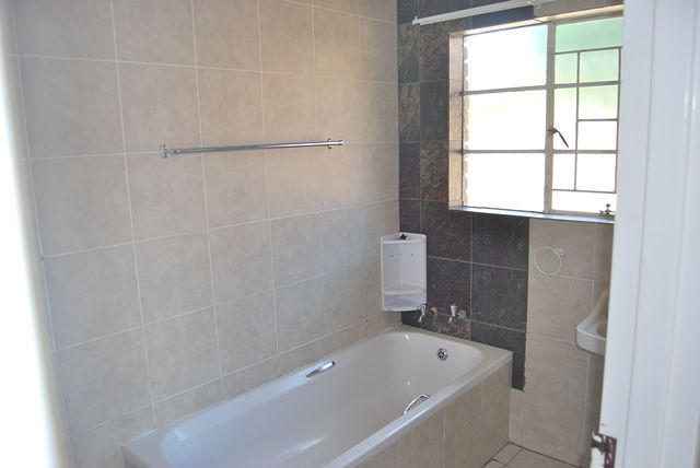 5 Bedroom Property for Sale in Jackaroo Park Mpumalanga