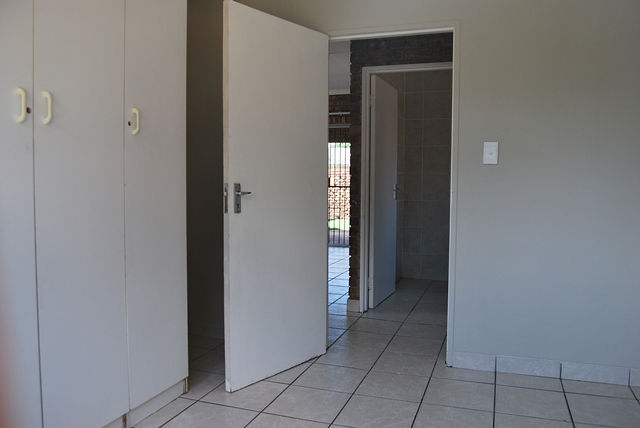 5 Bedroom Property for Sale in Jackaroo Park Mpumalanga