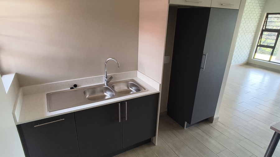 To Let 2 Bedroom Property for Rent in Bateleur Estate Mpumalanga