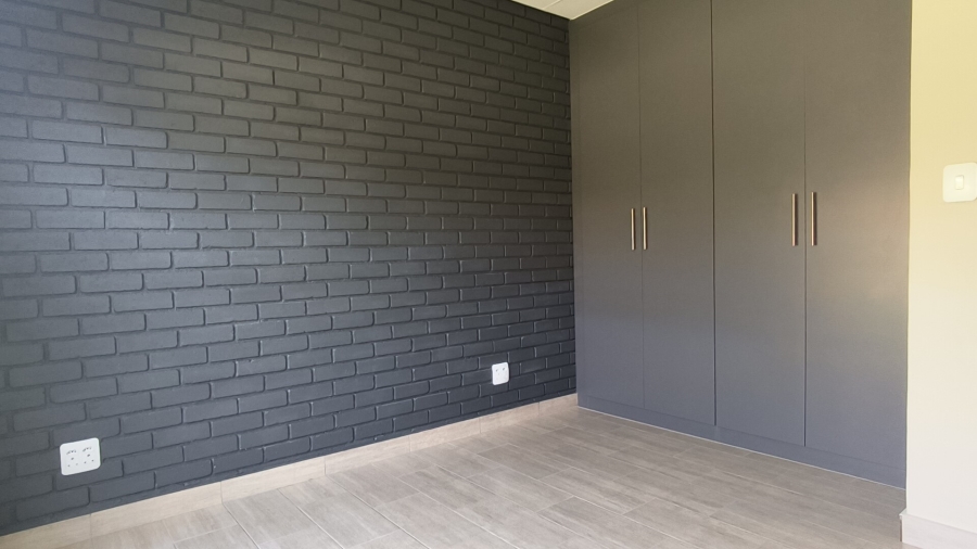 To Let 2 Bedroom Property for Rent in Bateleur Estate Mpumalanga