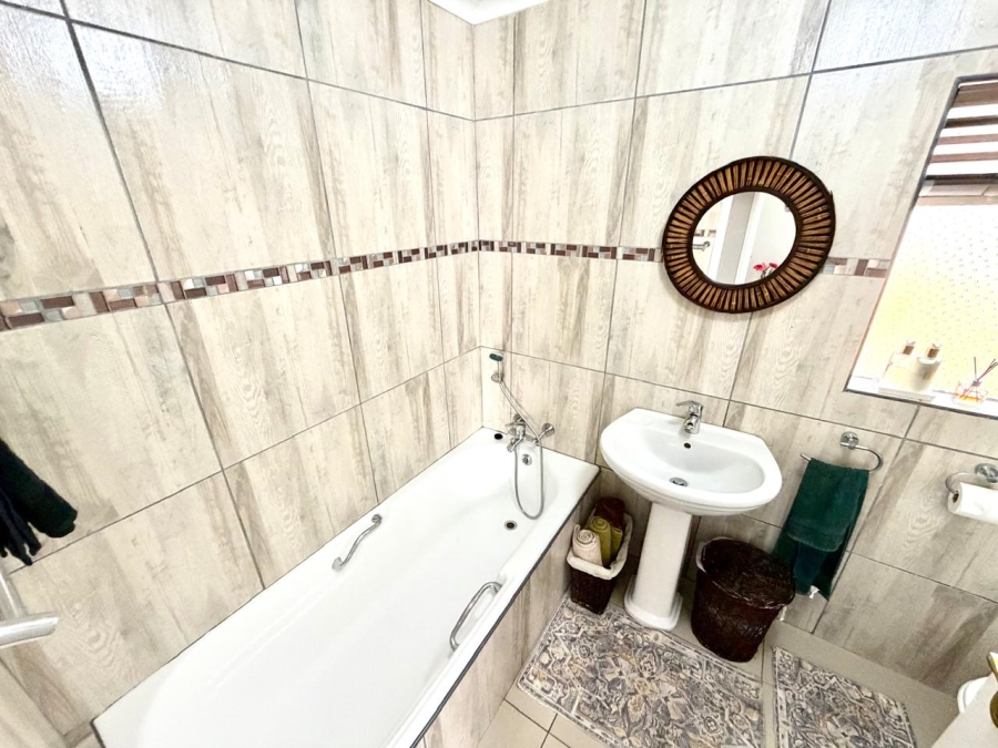 4 Bedroom Property for Sale in Secunda Mpumalanga