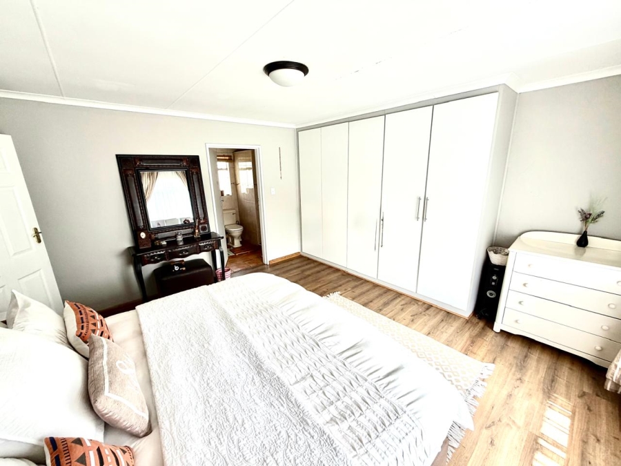 4 Bedroom Property for Sale in Secunda Mpumalanga